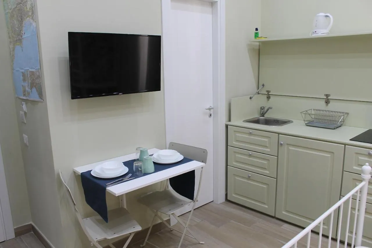 Rosamavi Home Napoli Daire